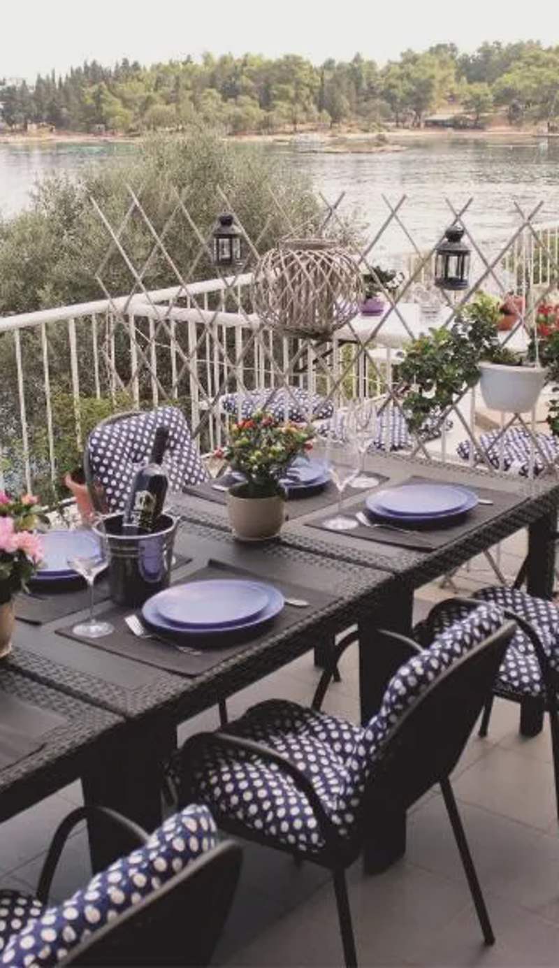 Large Terrace Apartment