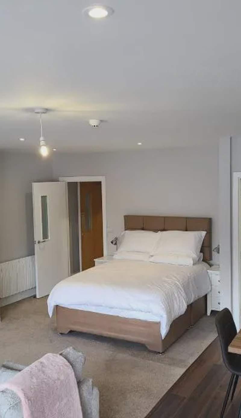Quay St Apartment