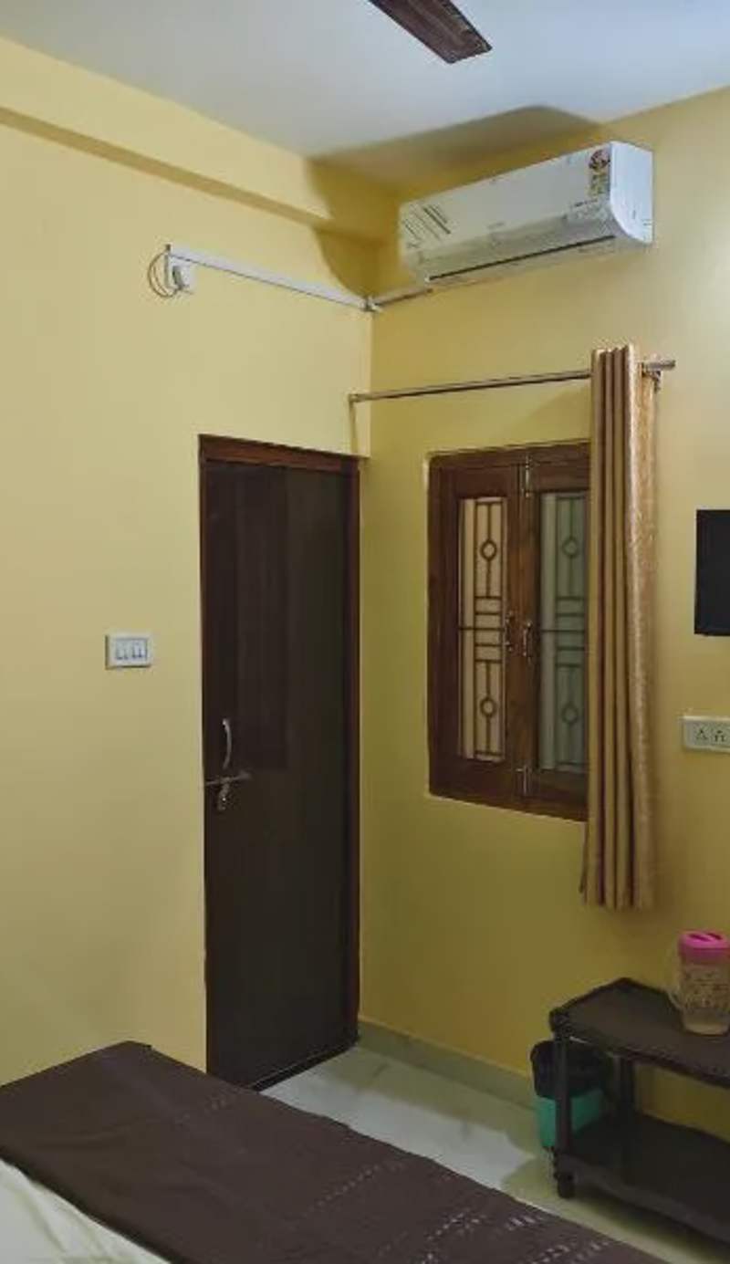 MAYUR paying Guest house