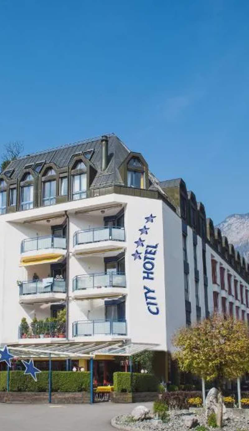 City Hotel