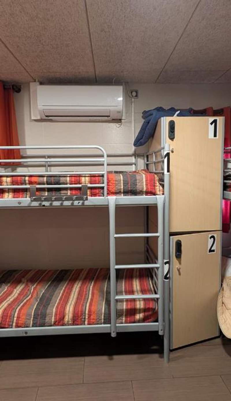 Be Zaragoza Hostel