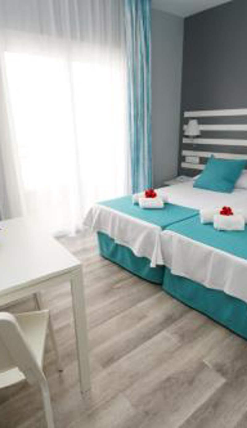 Apartamentos RF Bambi Adults Only