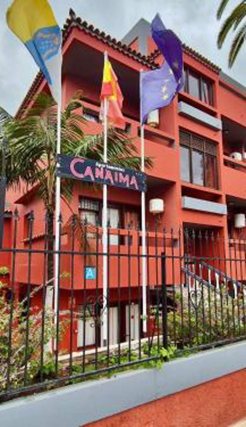 Canaima Apartments