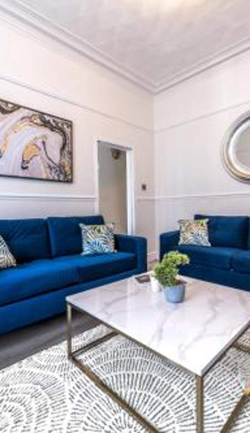 Stylish Luxury Large 4BR KingBed