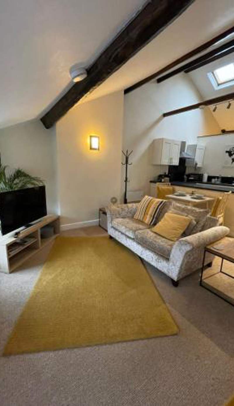 Flat 2 Chestergate