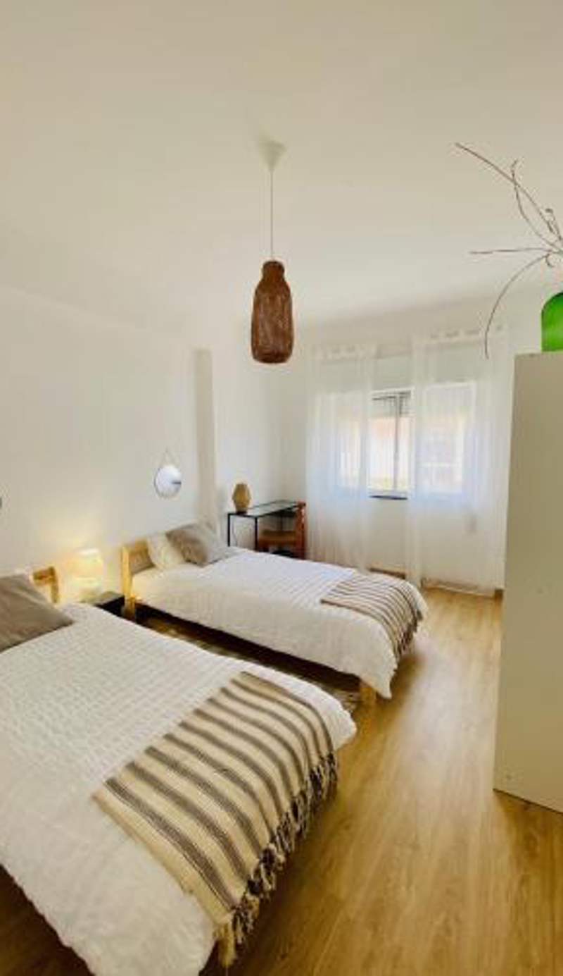 Bright modern 3 BR in Portimao downtown