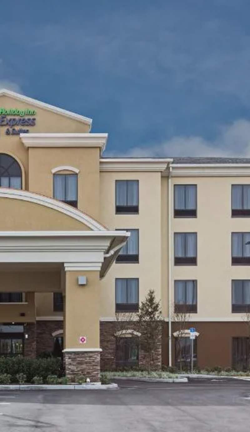 Holiday Inn Express Hotel & Suites Orlando East-UCF Area by IHG