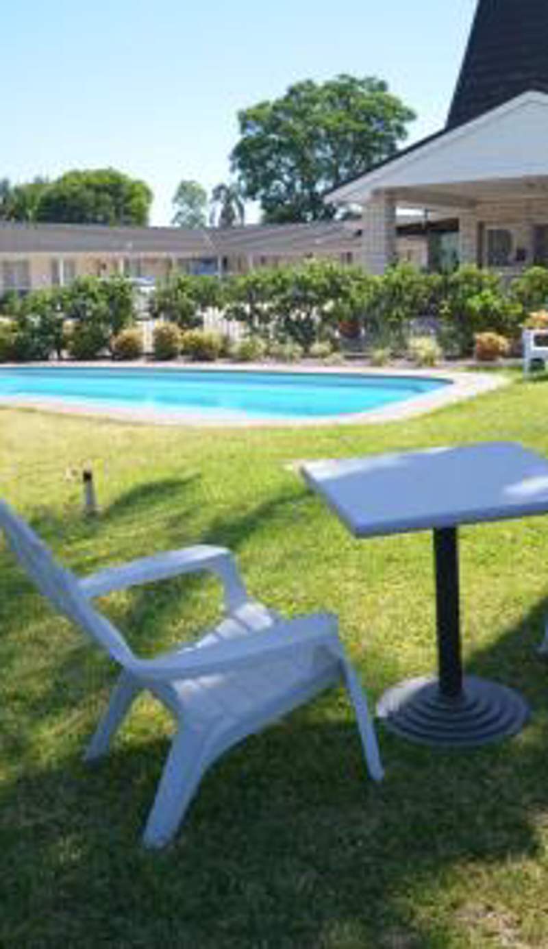 Alexander Motor Inn