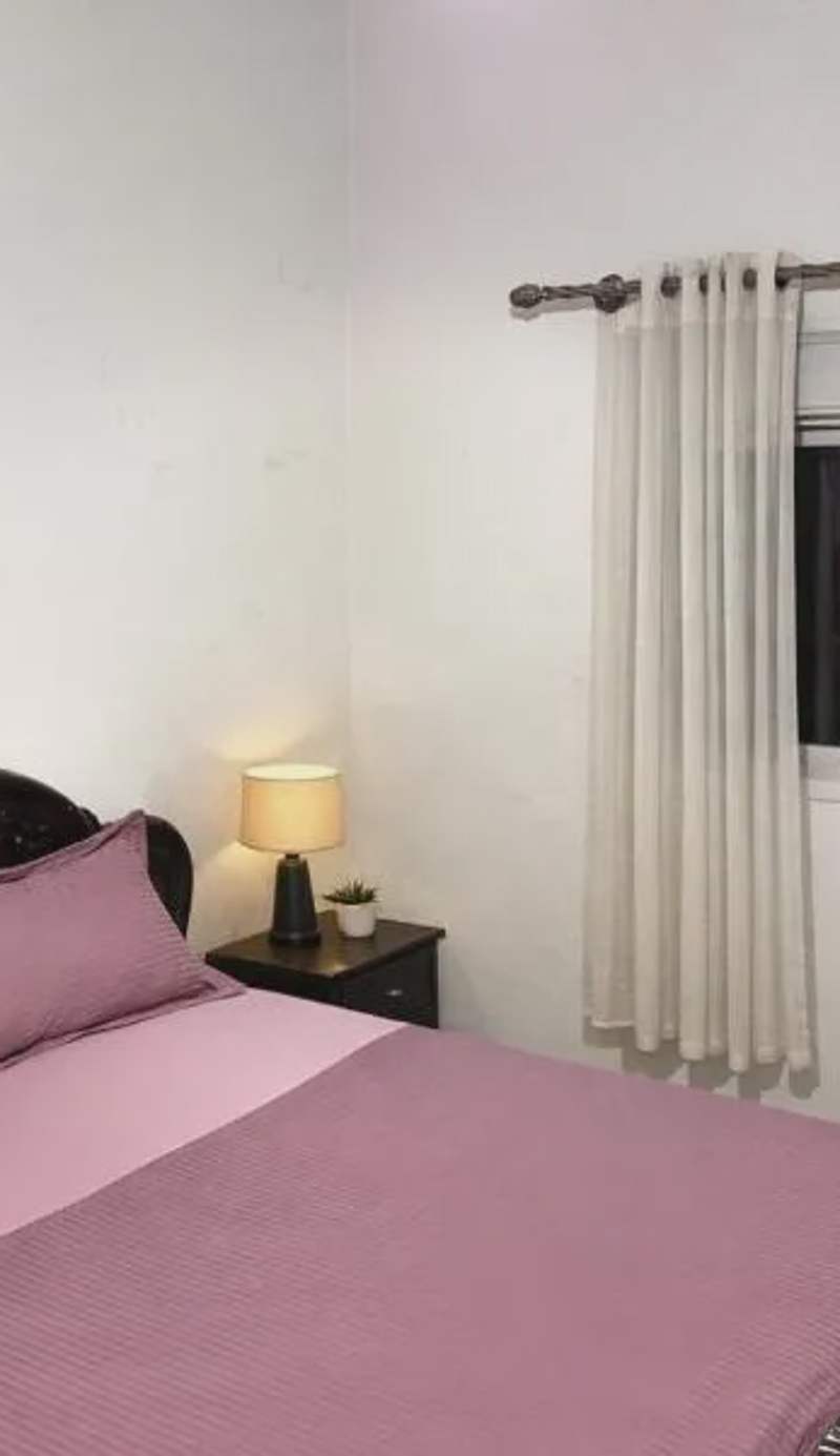 Cozy Host House with 2 air conditioned rooms
