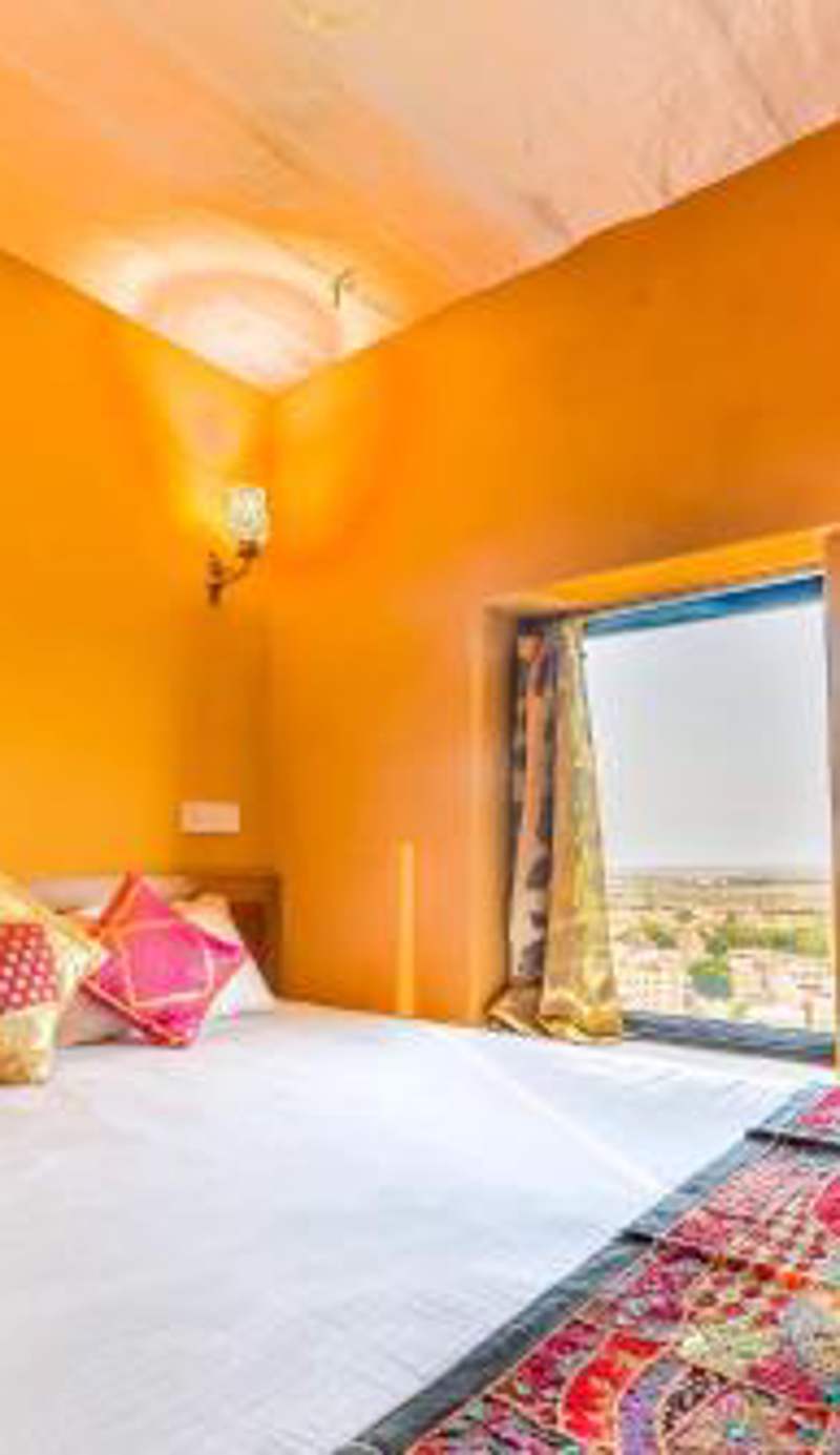Mud Mirror Guesthouse