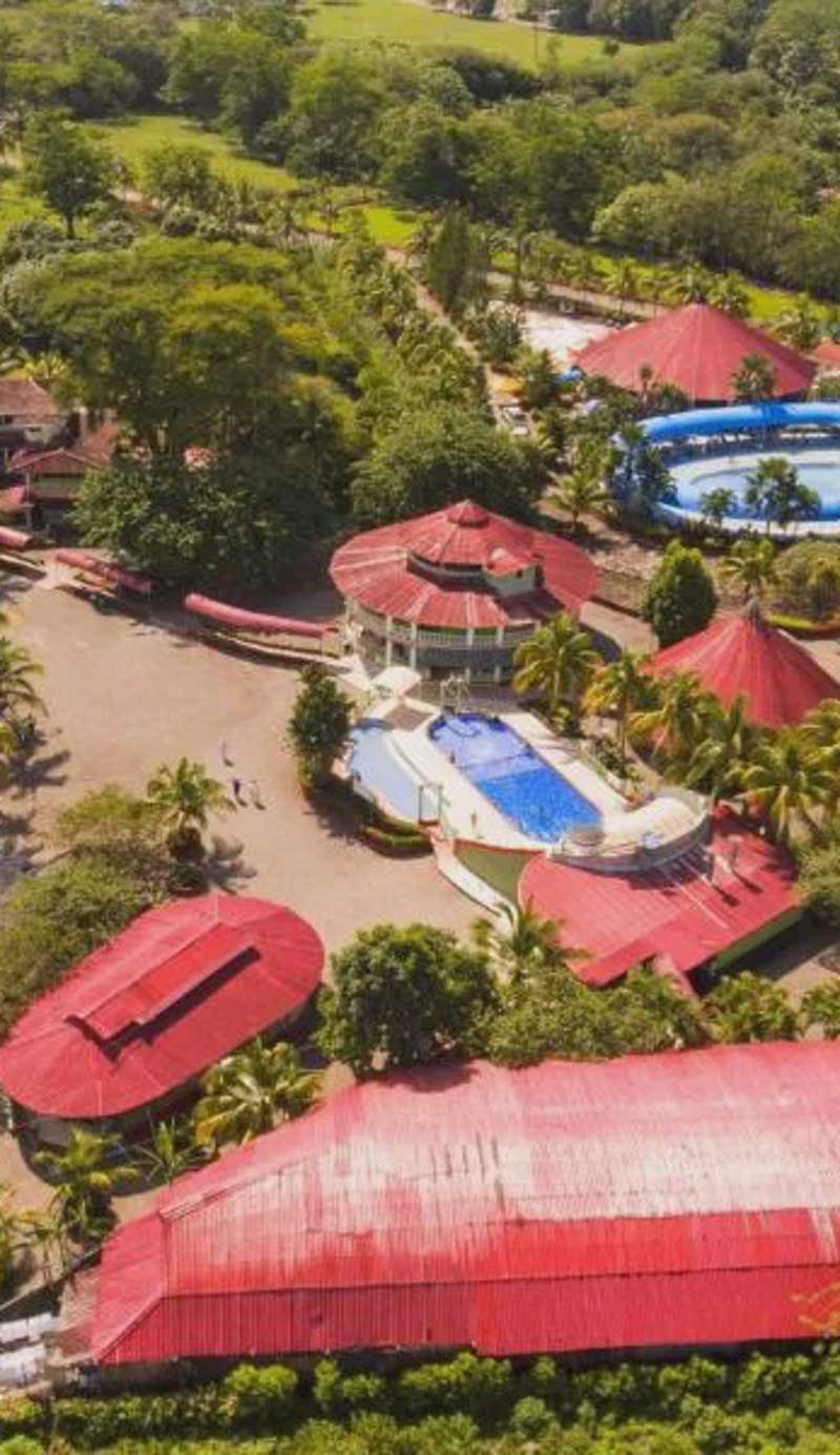 Hotel y Parque Turístico Navar City