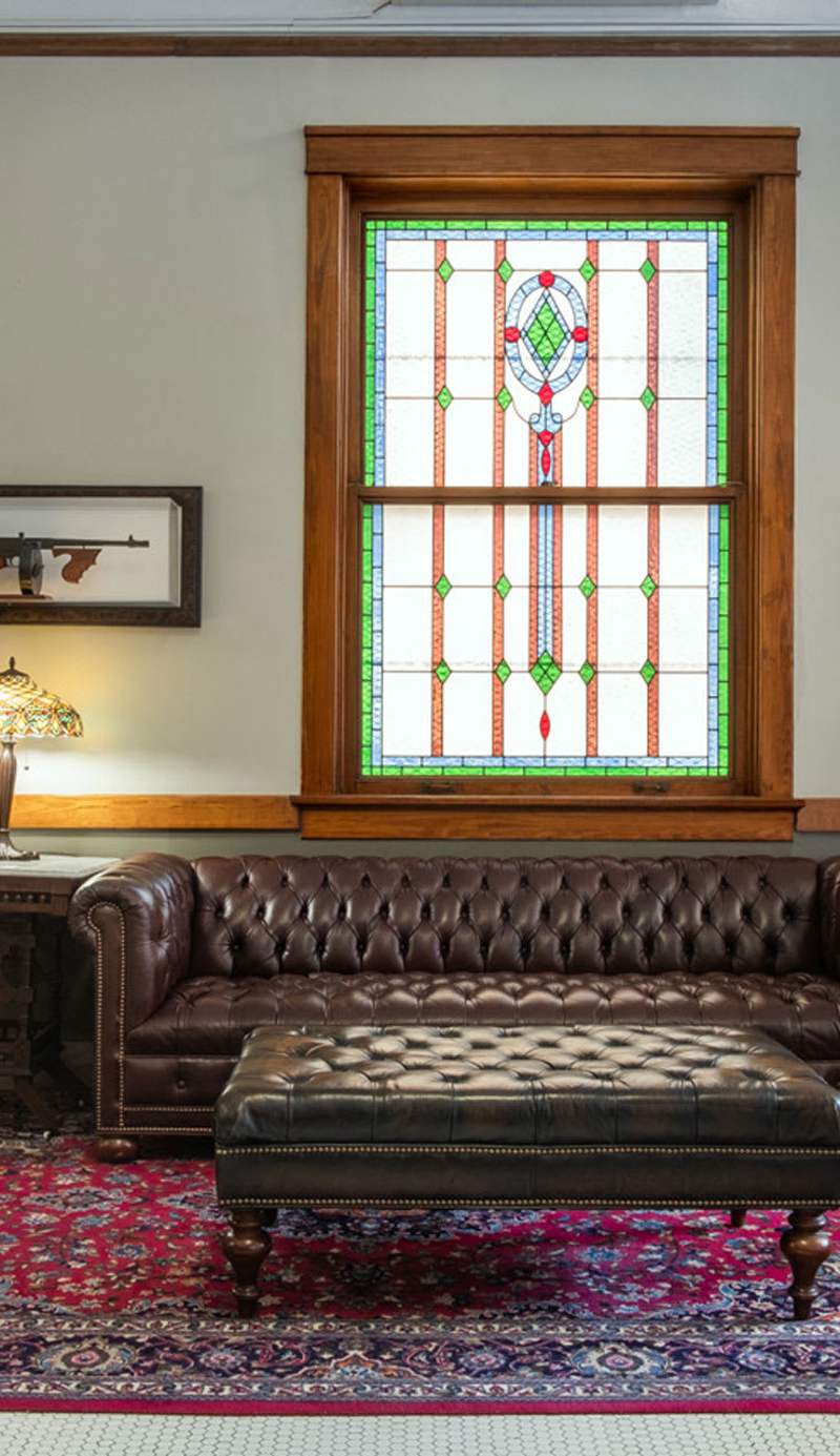 Gardner Hotel & Hostel