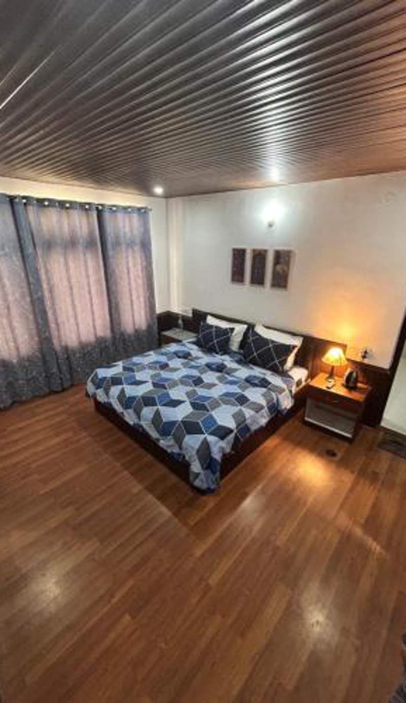 Hotel Devidyar