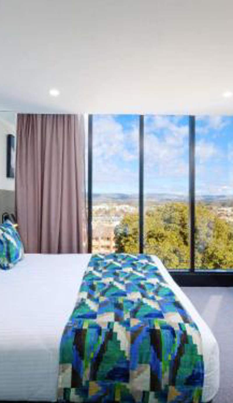 Mantra Albury