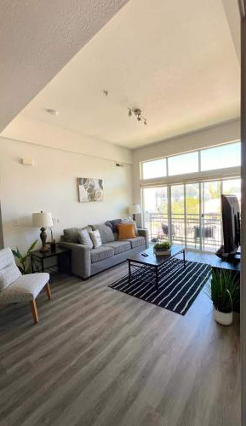 Resort-Inspired Bliss- Modern & Cozy Apartment