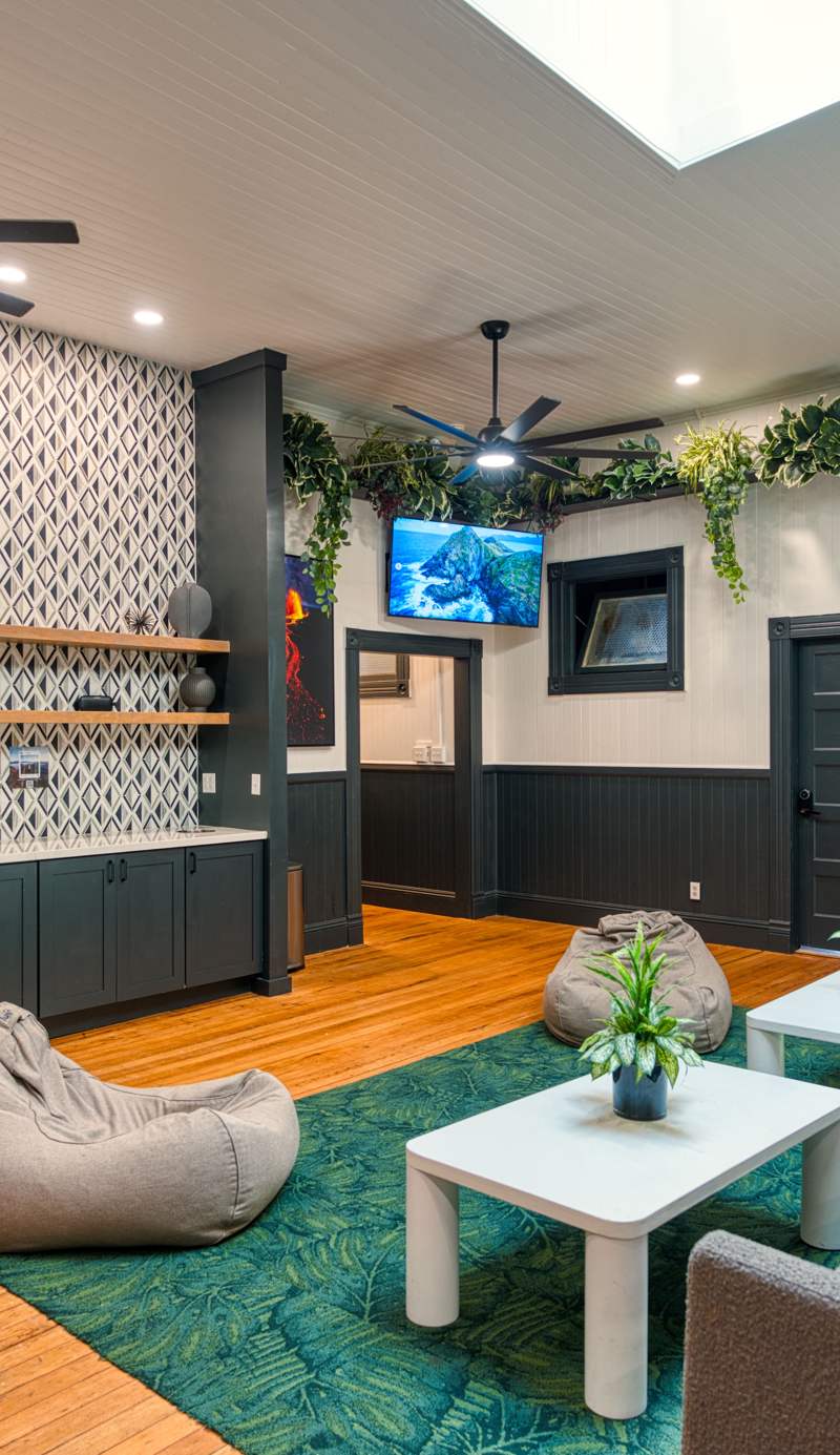 Howzit Hostels Hawaii