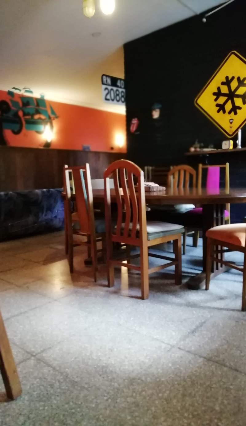 Zeppelin Art Hostel
