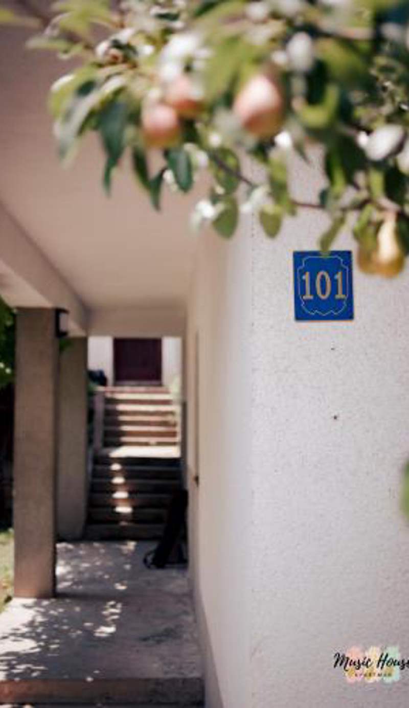 Music House Apartment