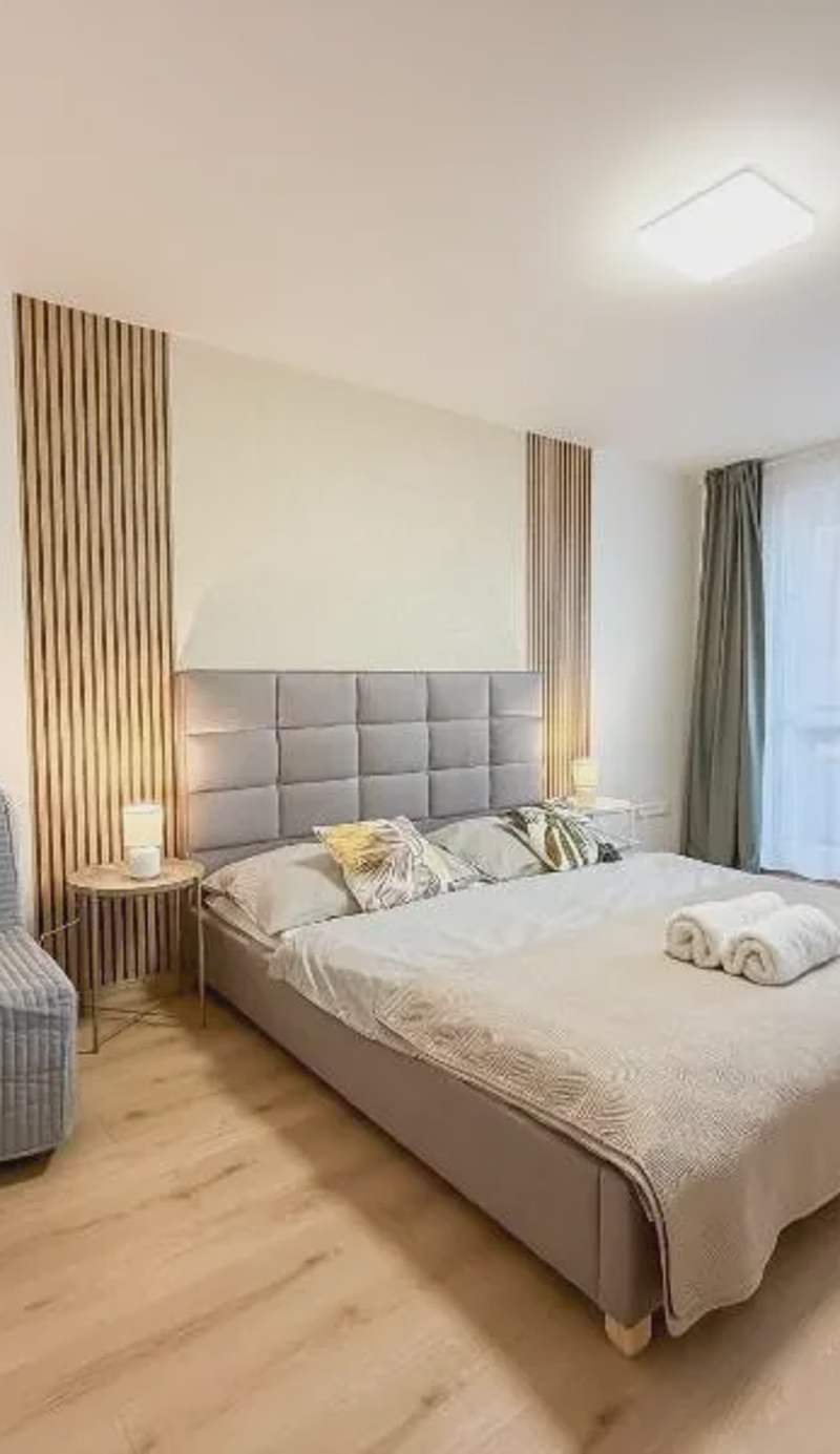 Simcity Bratislava I FREE PARKING,24 7 self check-in, balcony, quiet location with easy transportation to city square