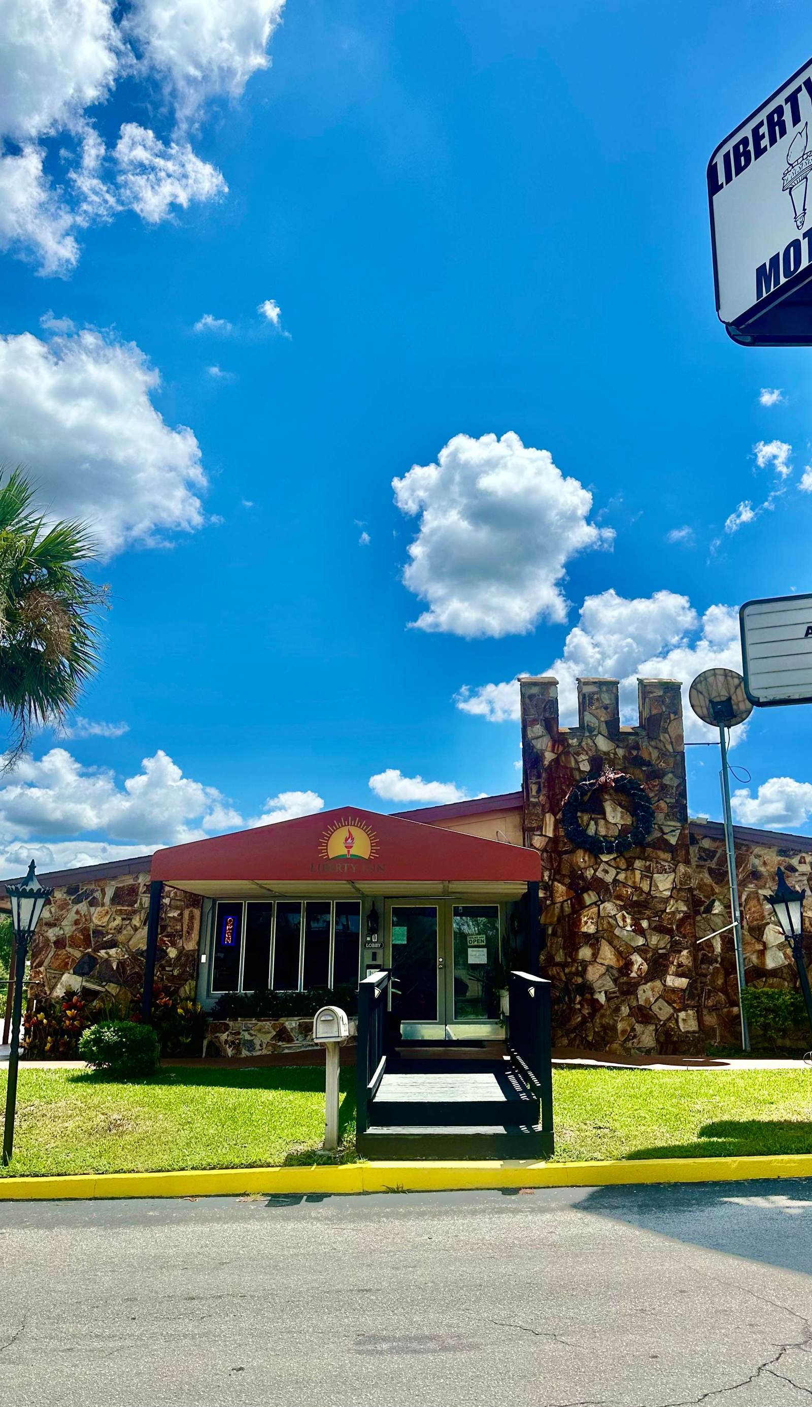 Liberty Inn Motel