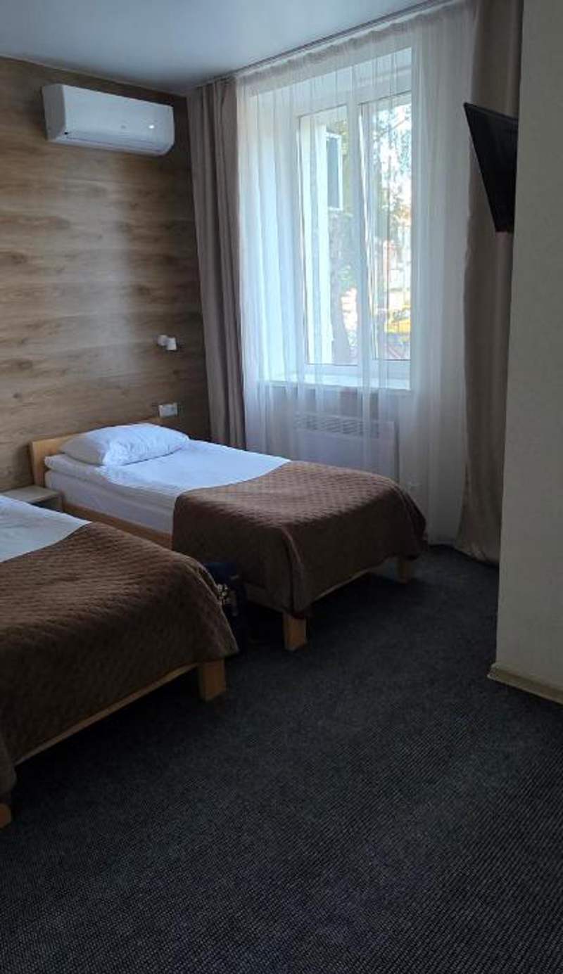 Rooms Hotel