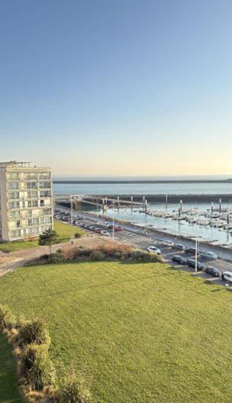 Vivez la Marina - Plage - Port de plaisance