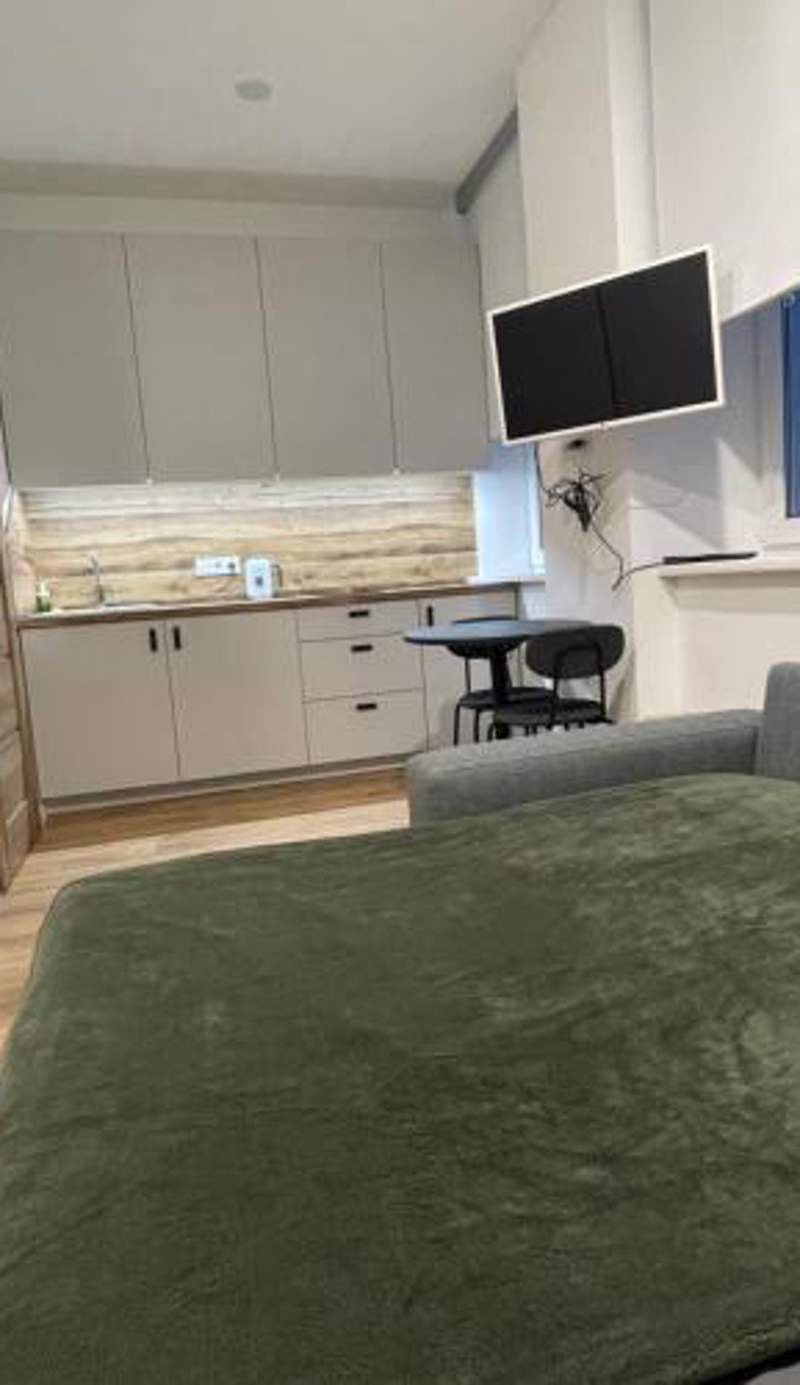 32 Airport Apartment