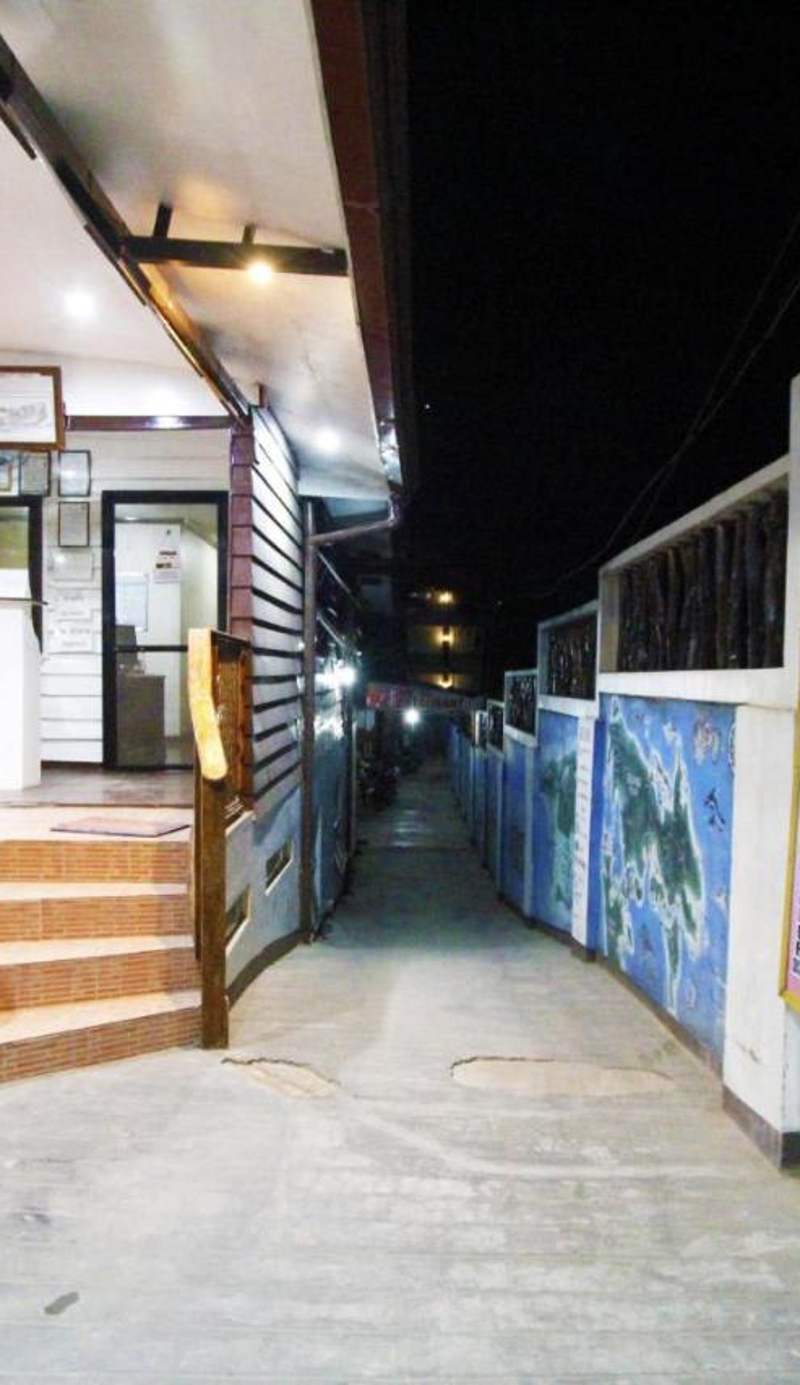 Amphibi-ko Resort & Dive Center