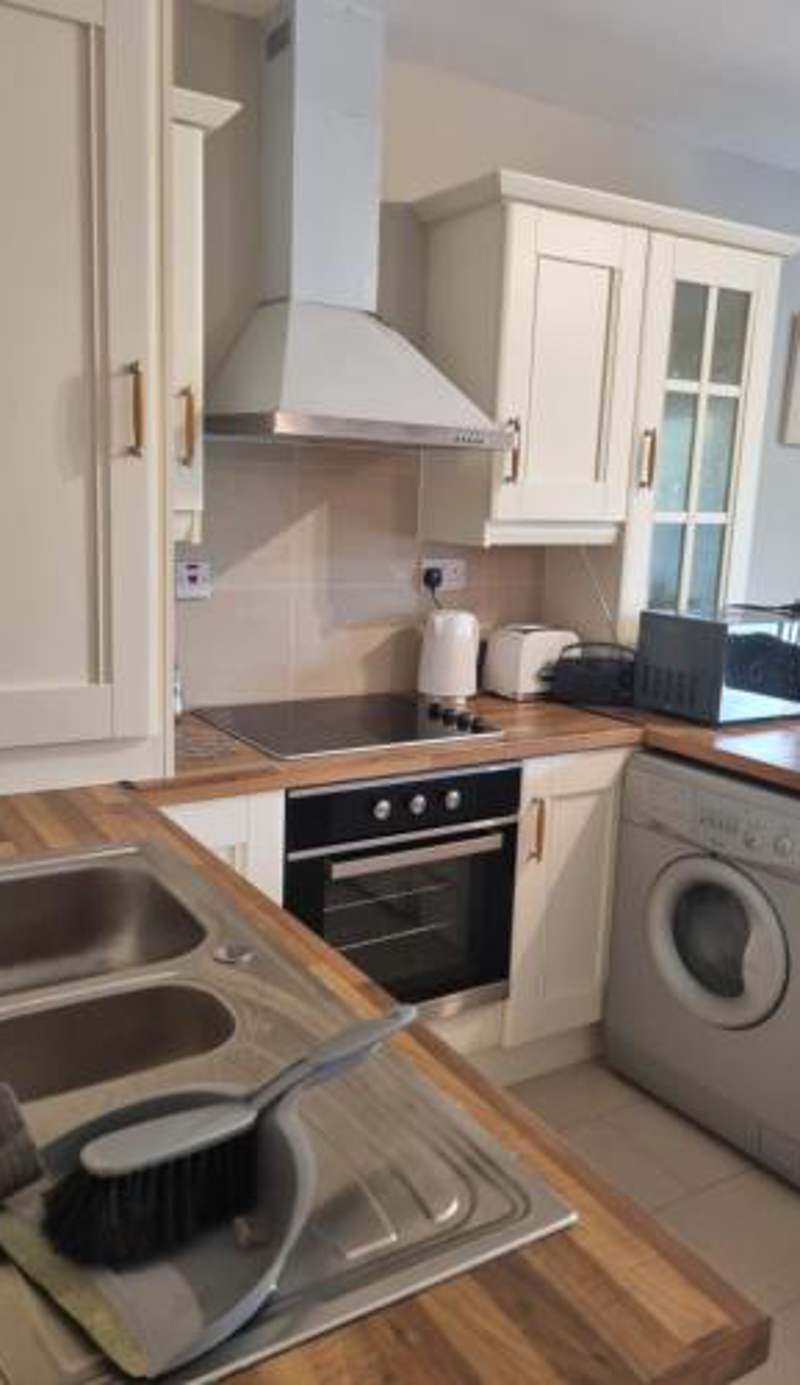 2Bedroomed apartment on first floor with balcony