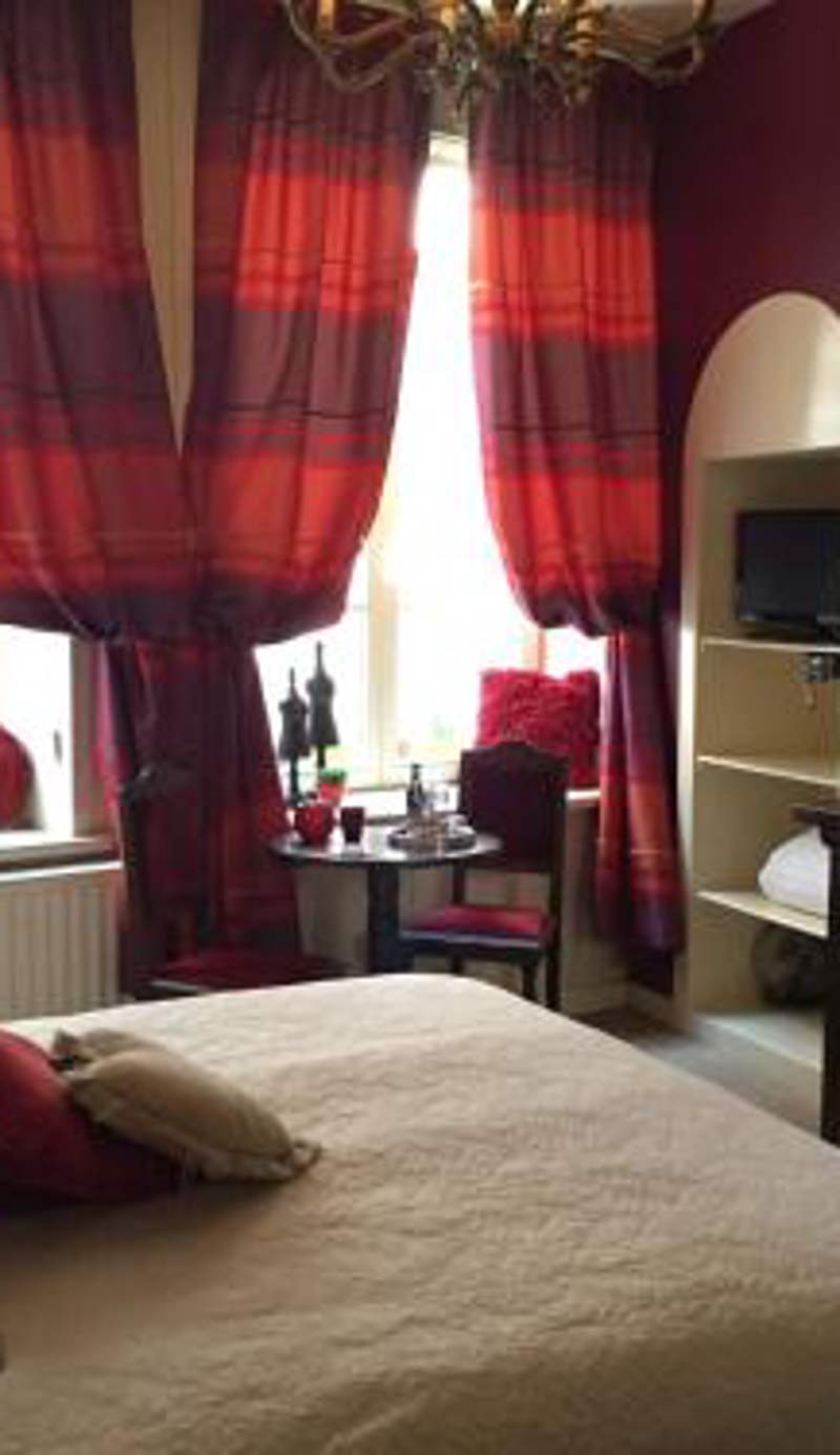 B&B Con Ampère