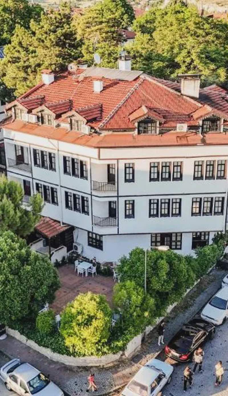 Uz Hotel Premium
