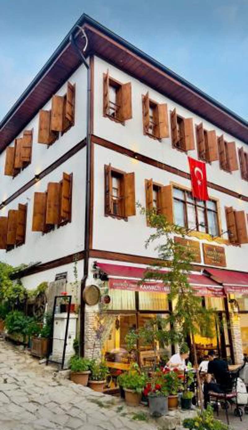 Hüseyin bey konağı