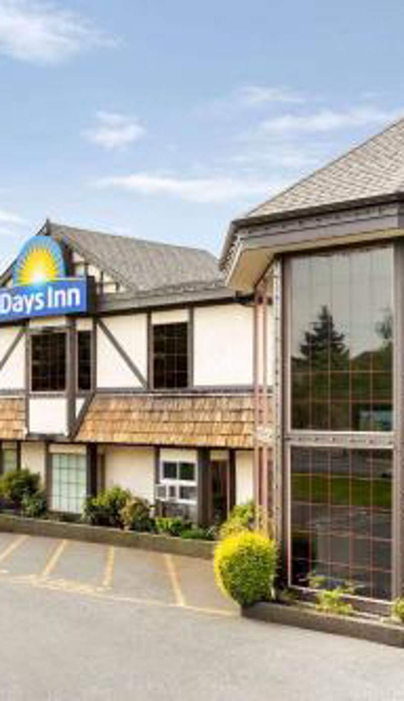 Days Inn by Wyndham Victoria Uptown