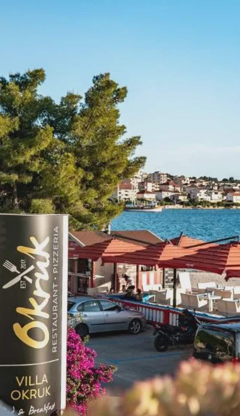 Villa Okruk-10 meters away from the beach