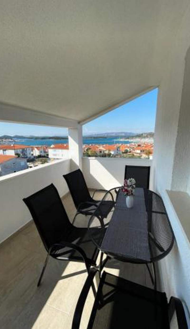 Apartments Kostelic
