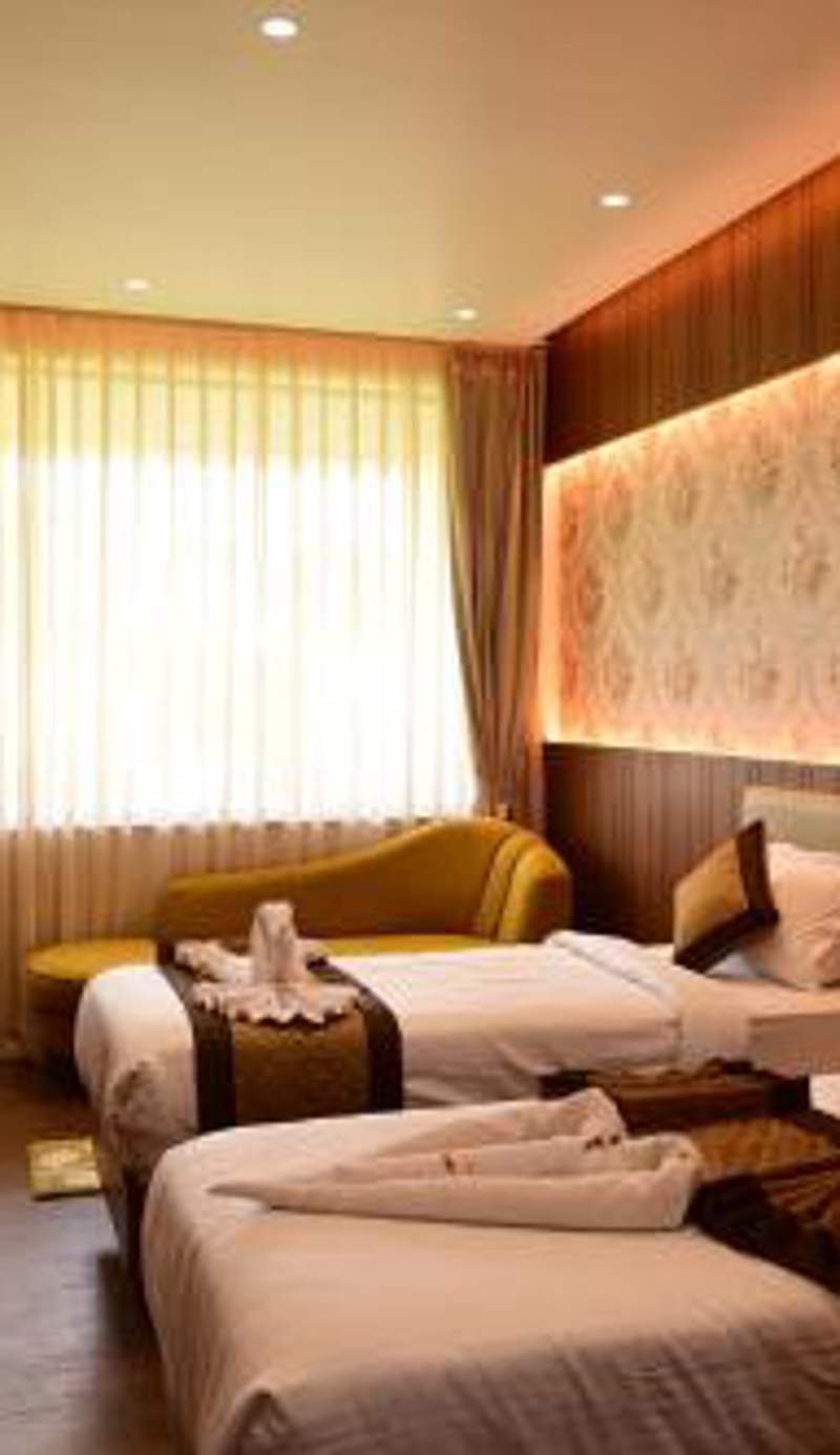 IJ Crowne