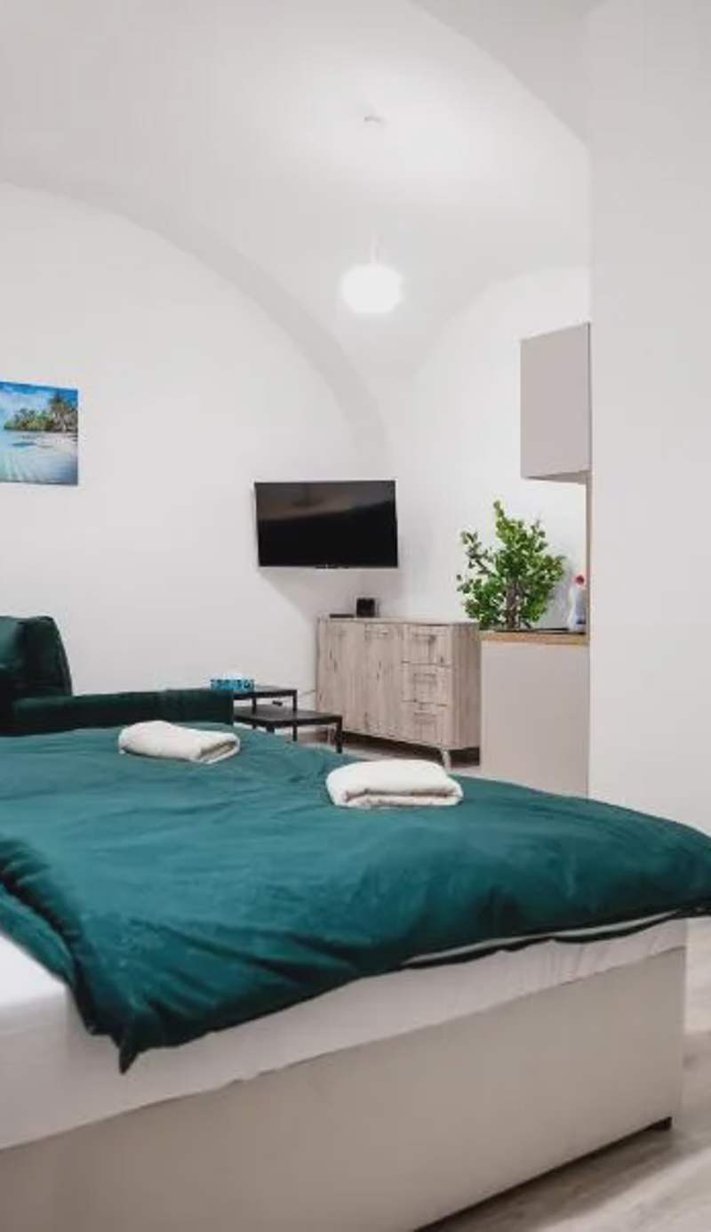 Cozy Main Square Apartment I with Breakfast option
