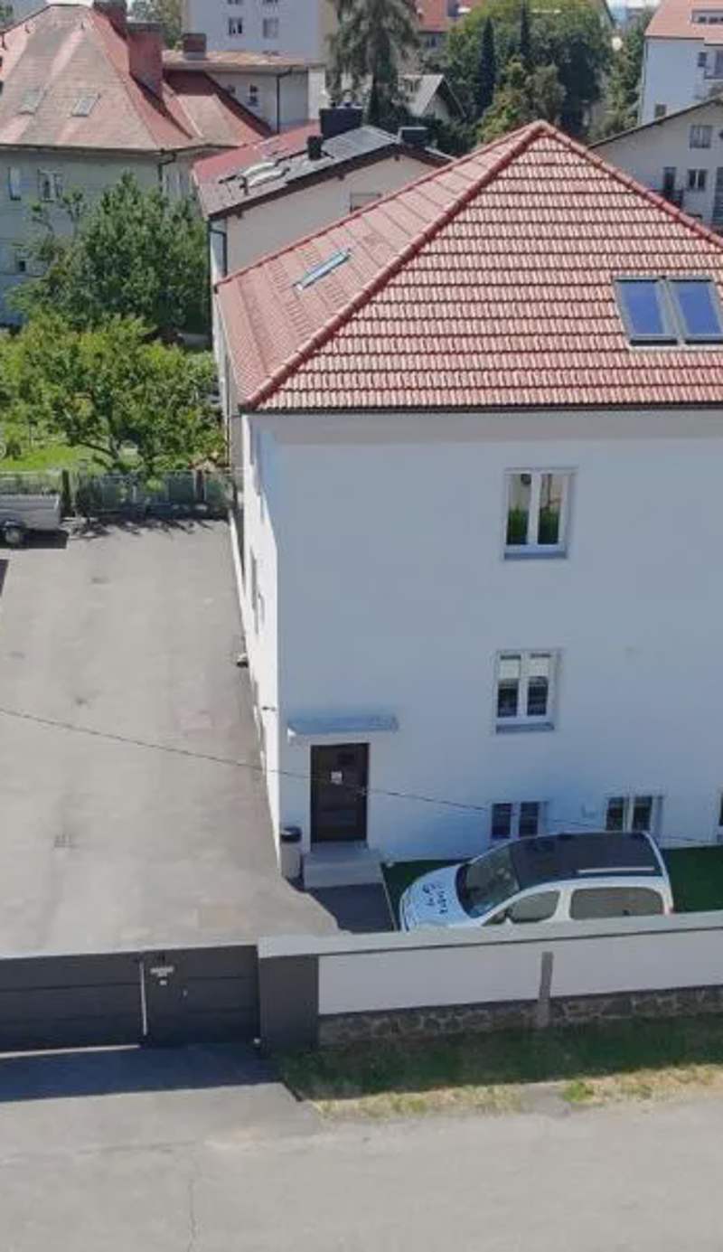 CASA BOX PREMIUM free garage