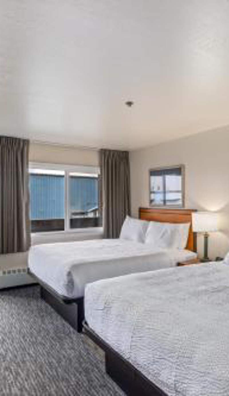 Breeze Inn Hotel & Motel