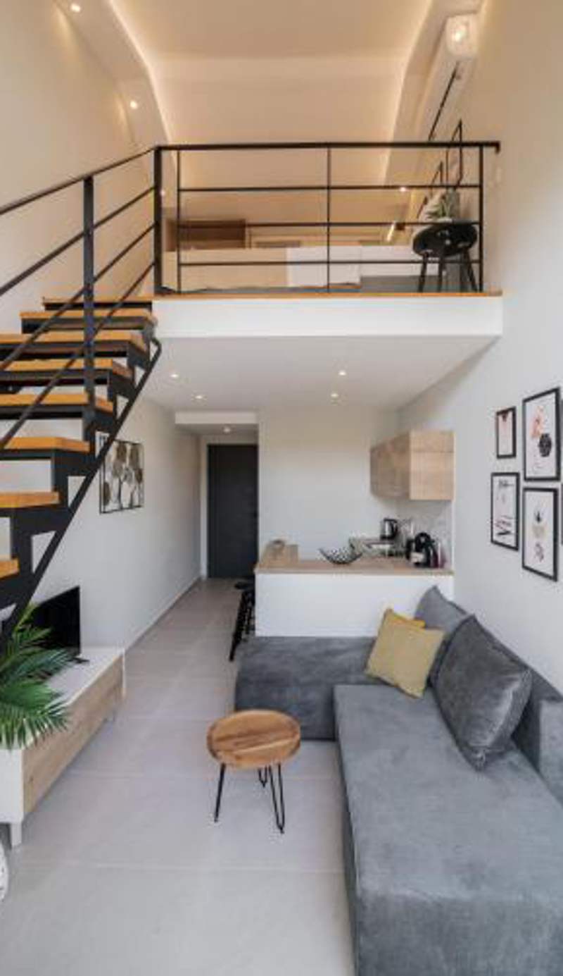 Bright & elegant loft suite in the city center