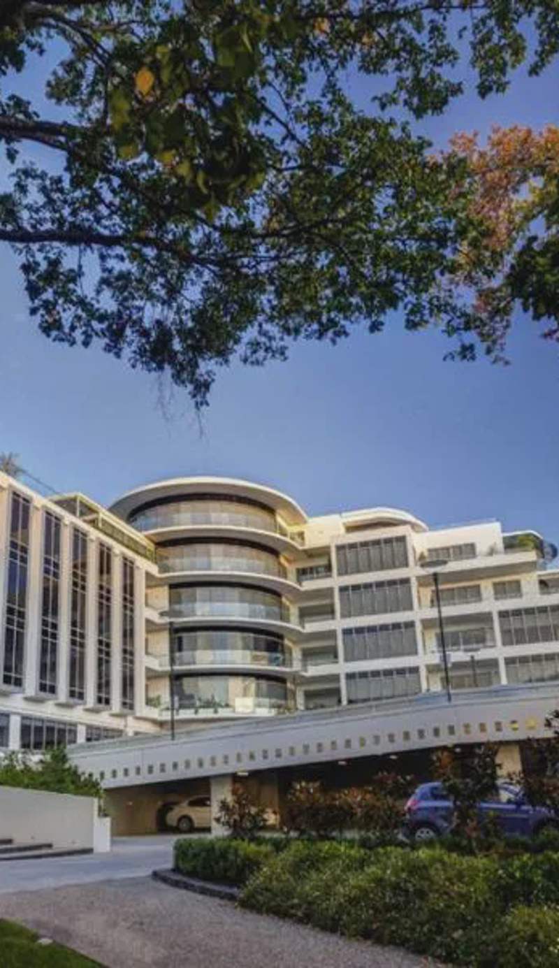 Mantra Charles Hotel
