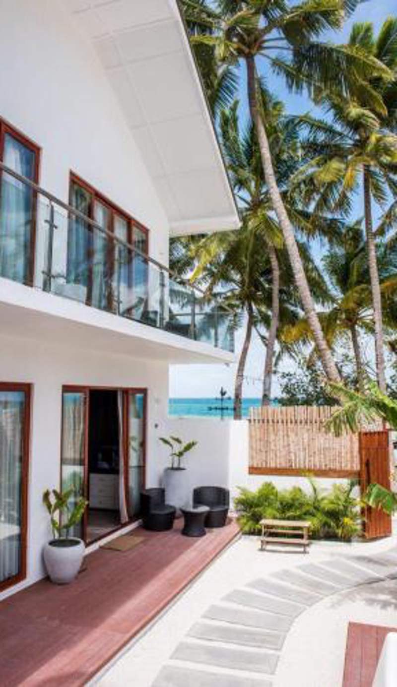 Veli Vilaa Dhiffushi - Beachfront