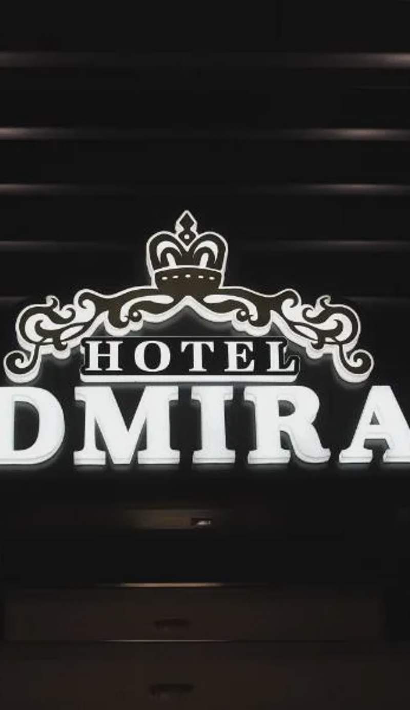 Admiral Hotel
