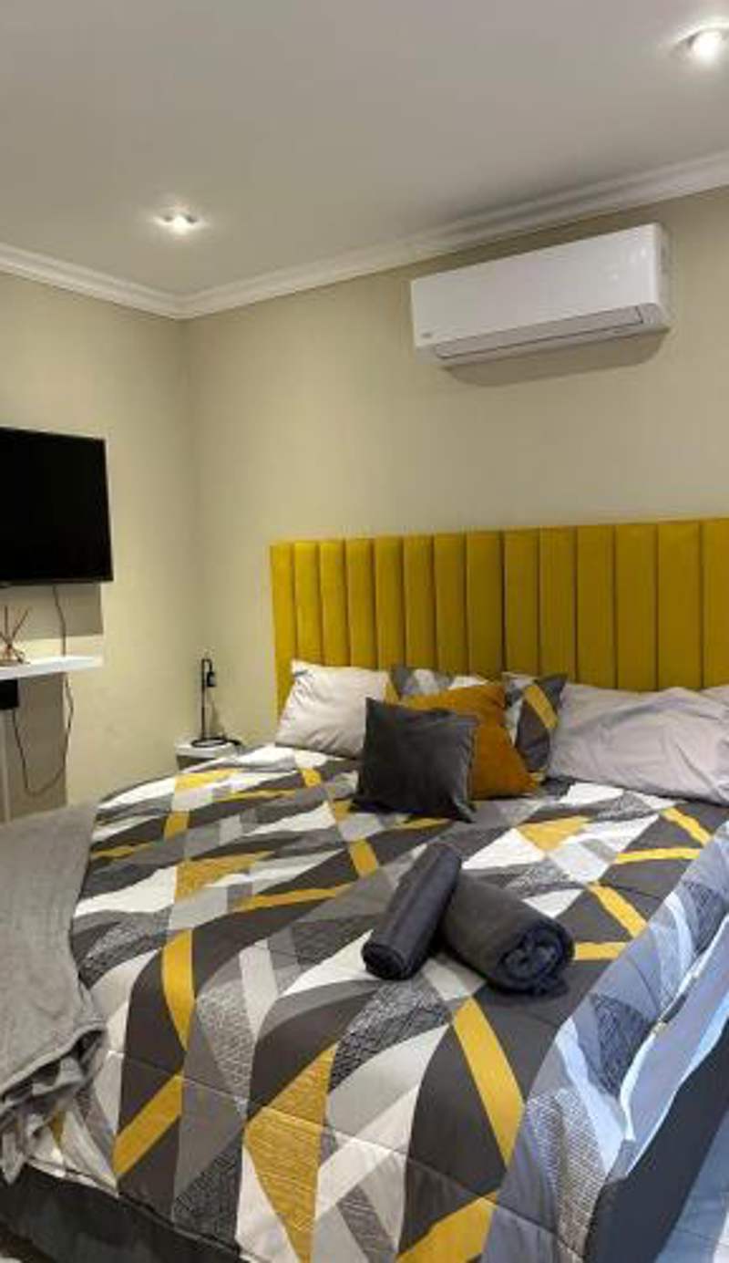 Leetong Holiday Home