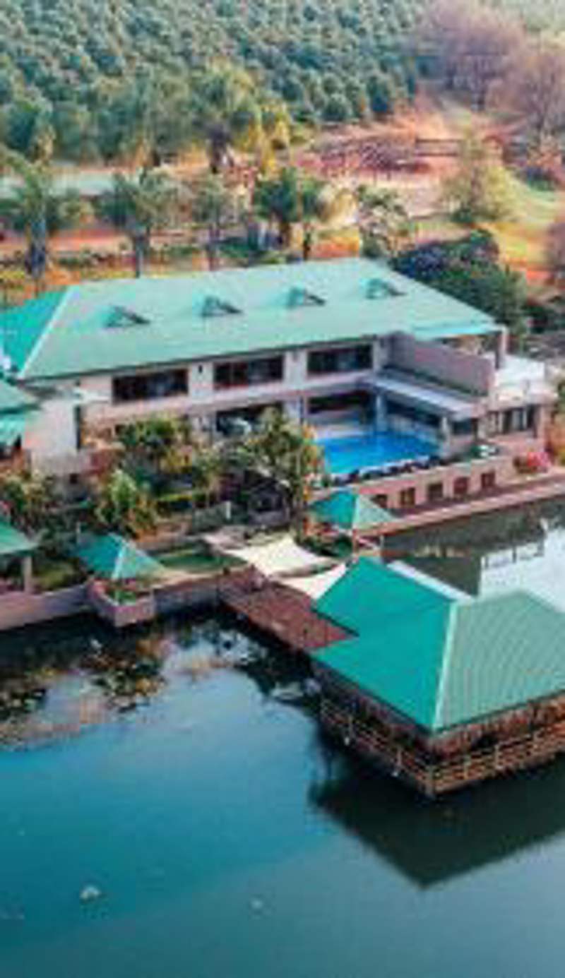 Bambuu Lakeside Lodge