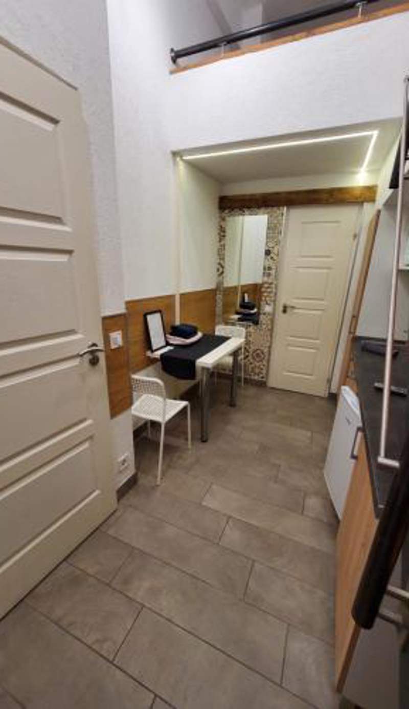 Economy Rooms and Apartments