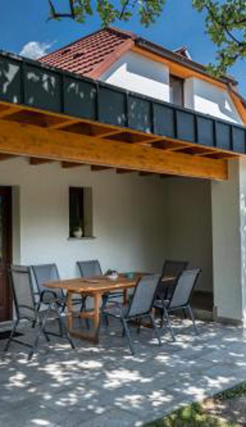 House Hiperbola & Outdoor Activities
