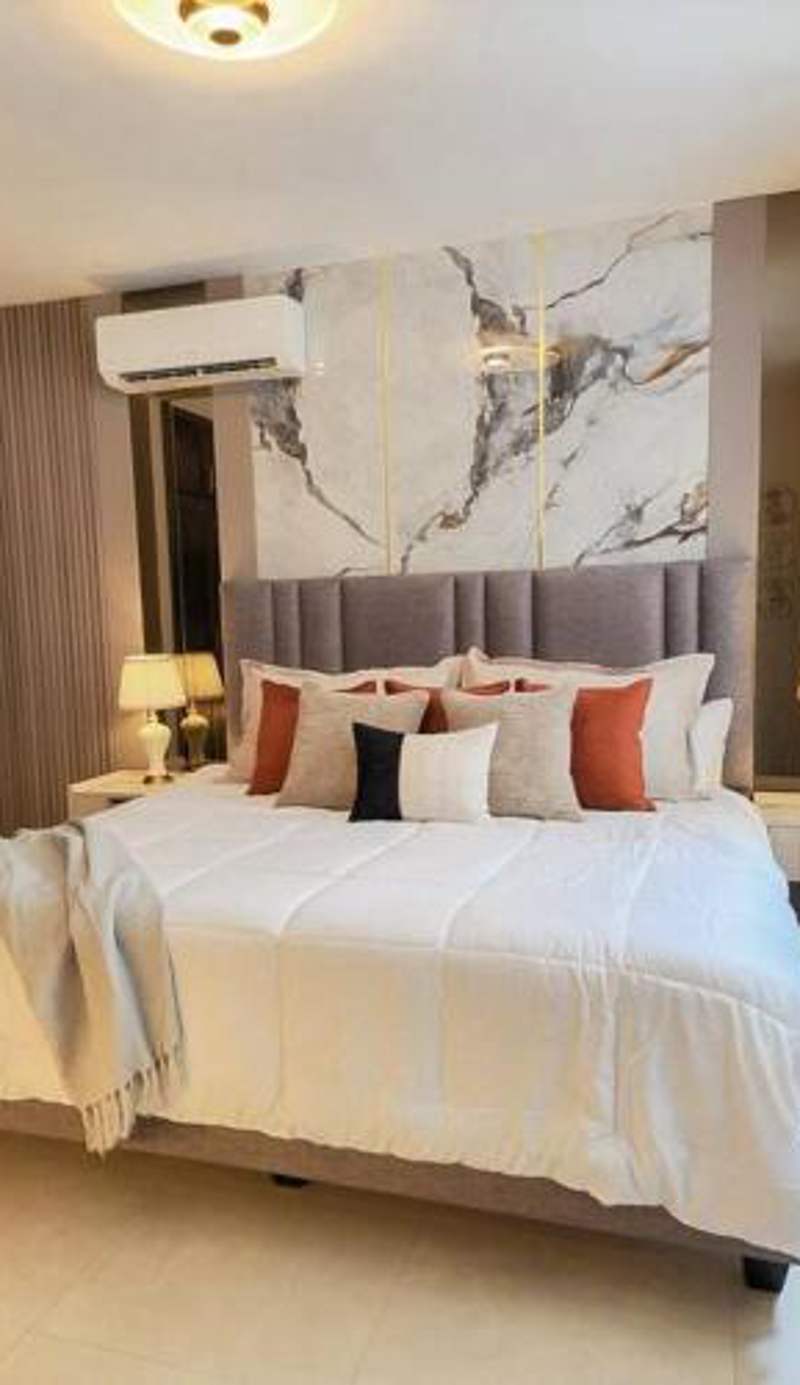 Luxury Apartment Downtown