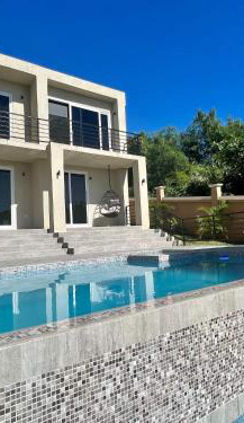 The Indianna Luxury Pool & Spa