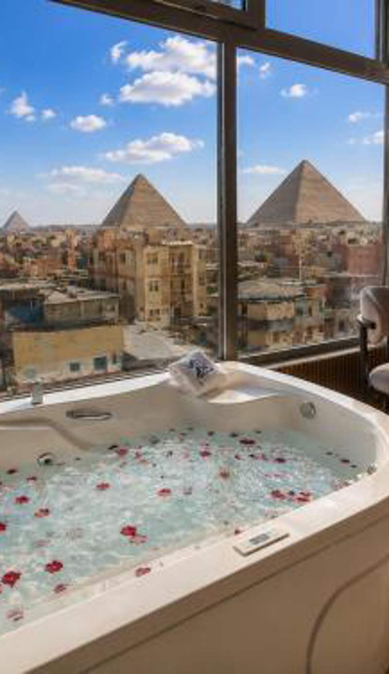 Royal Pyramids View Inn